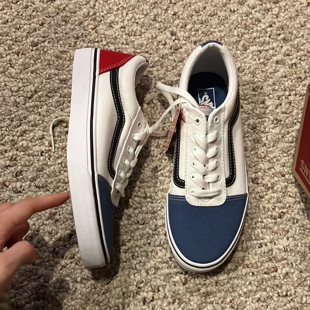 Vans Ward 'Color Block ‑ White Blue Red' size US 5, EU 36.5